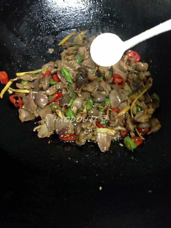 炒鸡胗步骤8