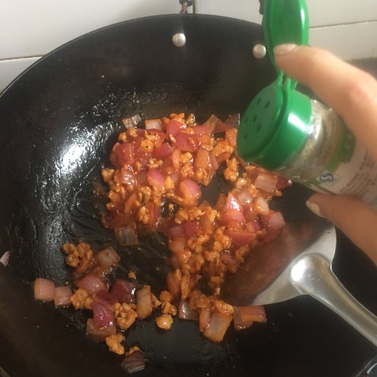 肉酱心形意面步骤8