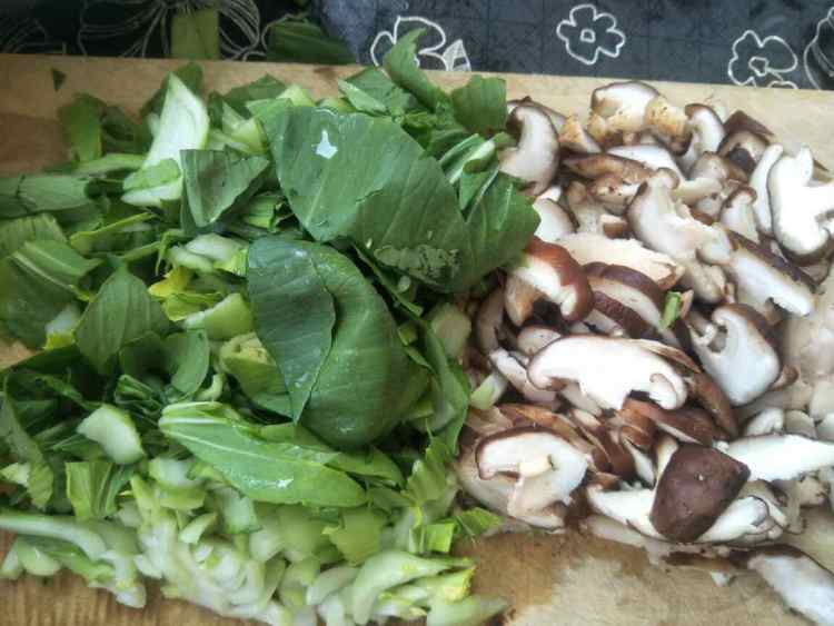 清淡香菇油菜步骤2
