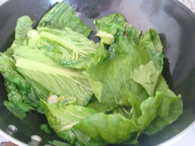 小白菜叶炖豆腐步骤3