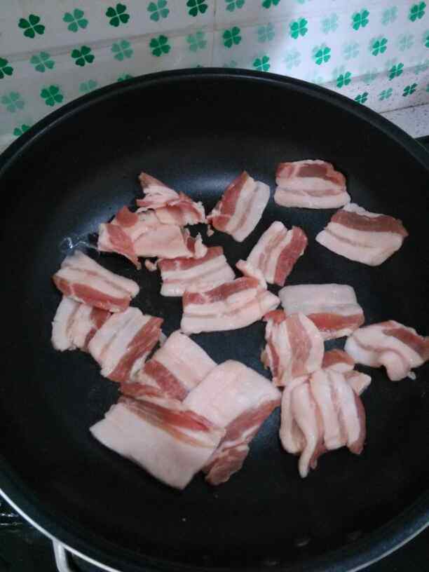 芹菜豆干炒肉步骤3