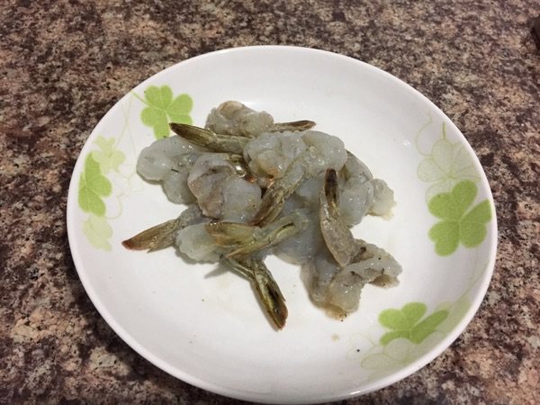 西葫芦鲜虾蛊步骤3