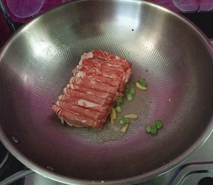 青椒爆炒羊肉片步骤6