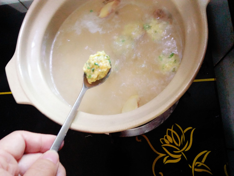 豆芽丸子汤步骤9