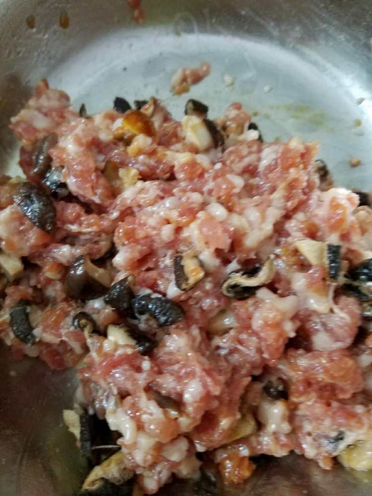 香菇蒸肉饼步骤5