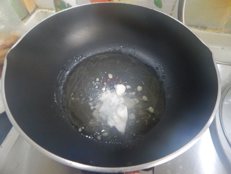 土豆胡萝卜烧牛肉块步骤2