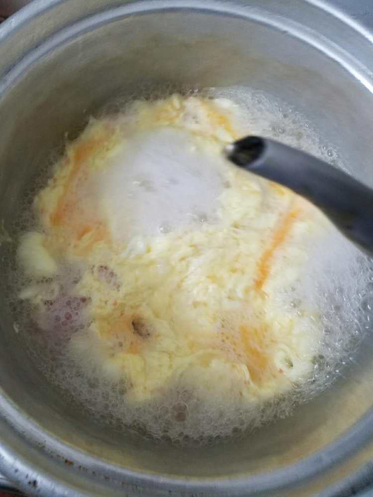番茄鸡蛋汤步骤5