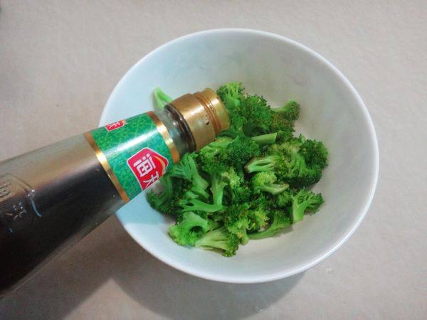 豉油西兰花步骤5