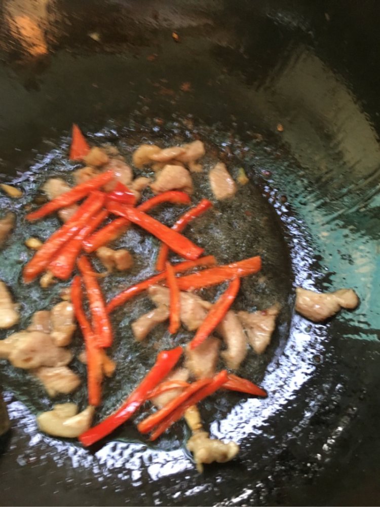 韭菜香干炒肉步骤6