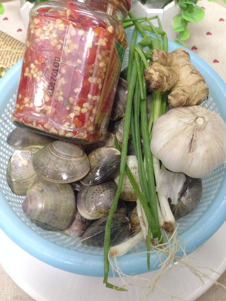 炒蛤蜊步骤1