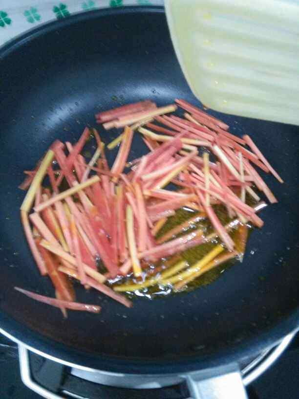 土豆肉丝步骤5