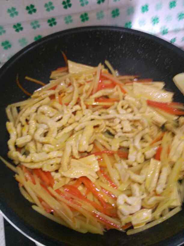 土豆肉丝步骤8