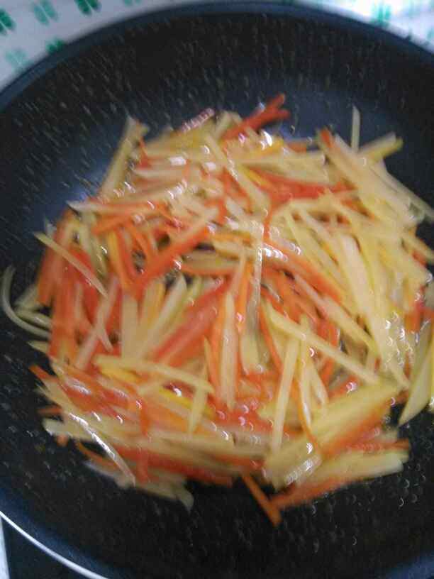 土豆肉丝步骤6