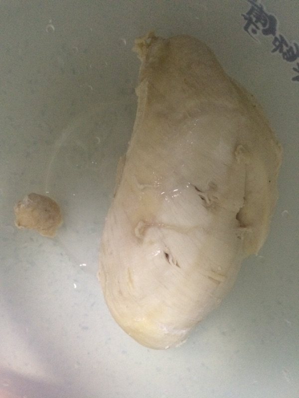 鸡丝拌黄瓜步骤2