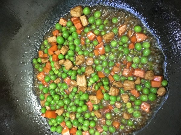 豌豆小炒步骤10