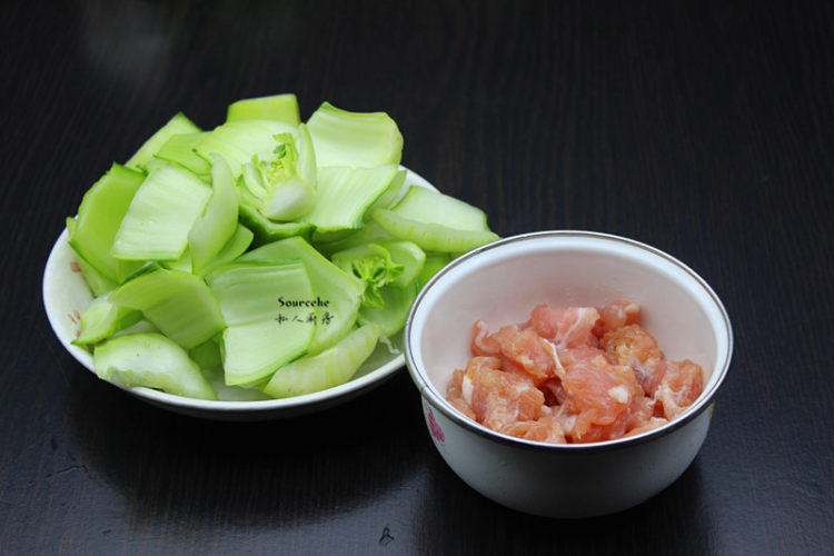 肉片炒青菜步骤2