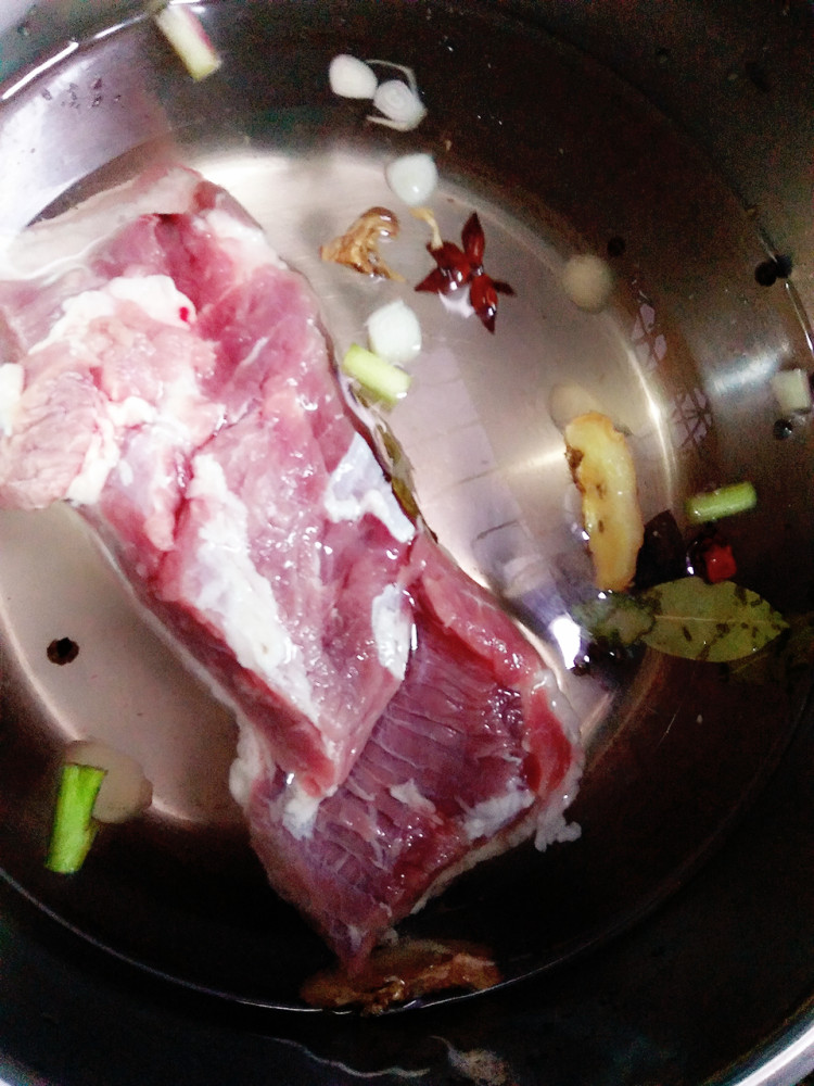 蒜泥白肉步骤5
