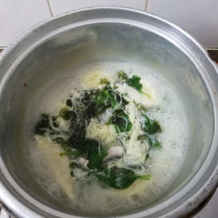 紫菜煮饺子面步骤8