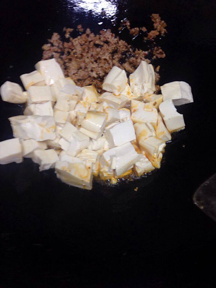 肉末老干妈豆腐步骤8