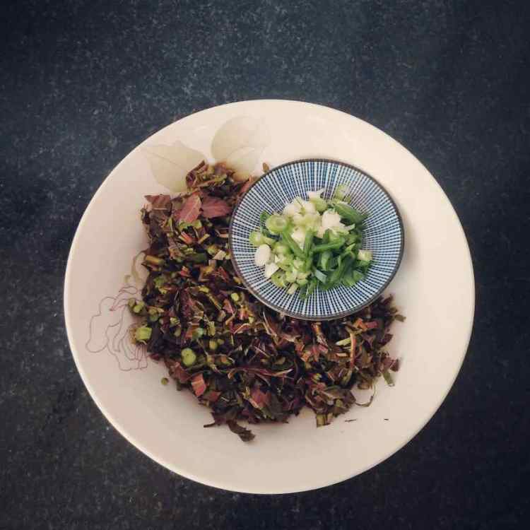 香椿芽炒鸡蛋步骤3