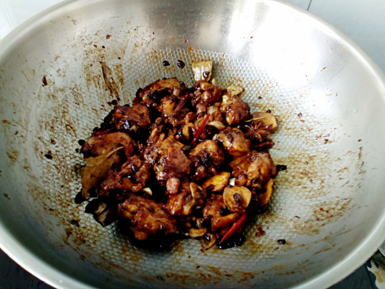 干锅香辣鸡翅步骤8