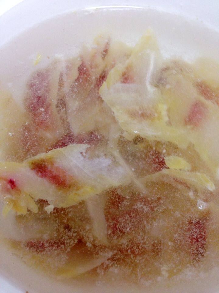 芹菜炒腊肉步骤1