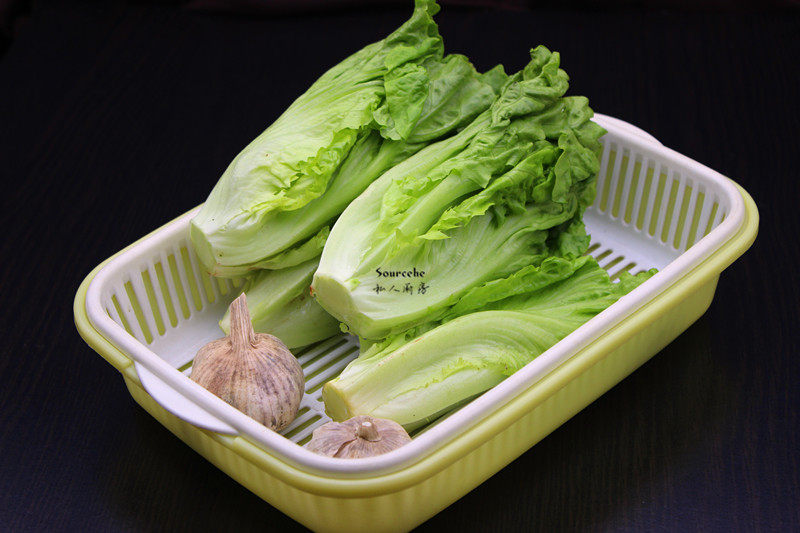 蒜蓉炒生菜步骤1