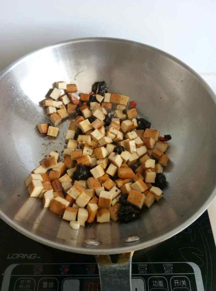 豆鼓炒香干步骤5