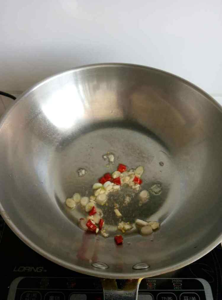 豆鼓炒香干步骤3