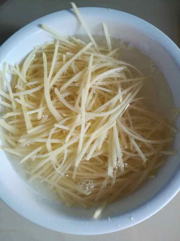 红油土豆丝步骤3