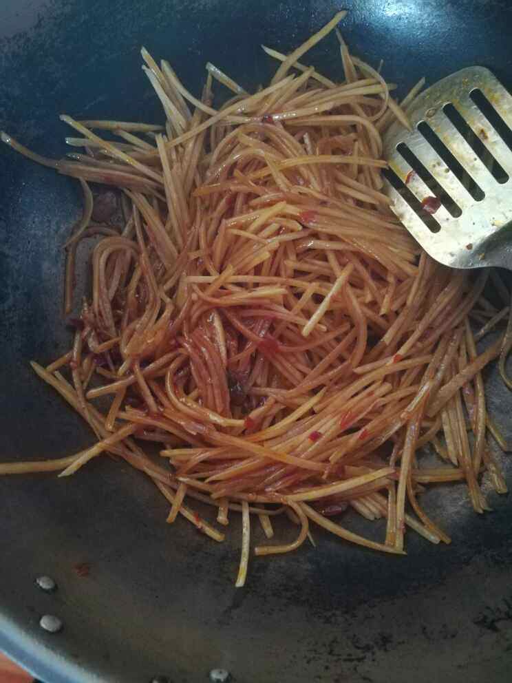 红油土豆丝步骤6