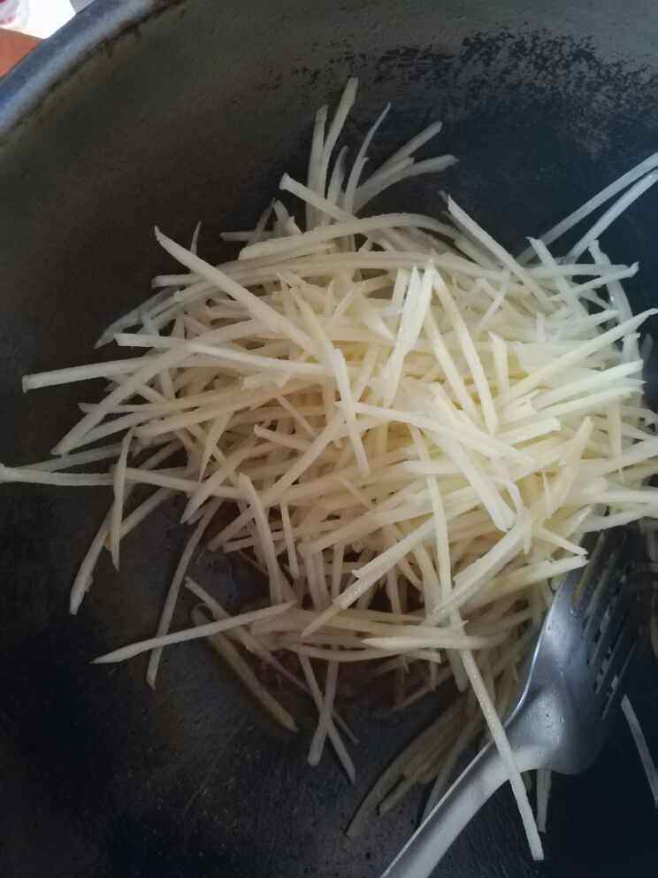 红油土豆丝步骤5