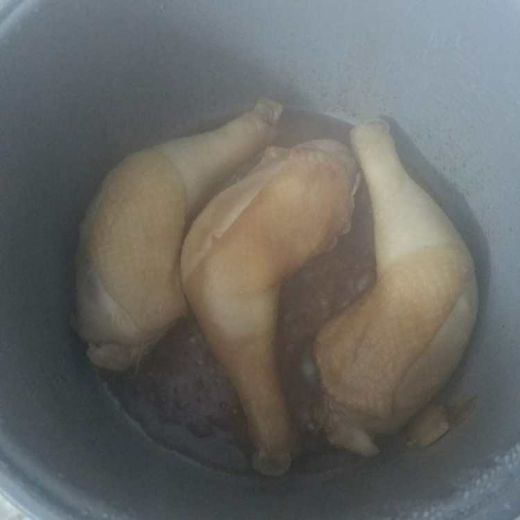 电饭煲焗鸡腿步骤4