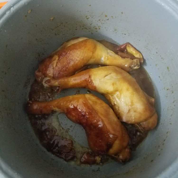 电饭煲焗鸡腿步骤6