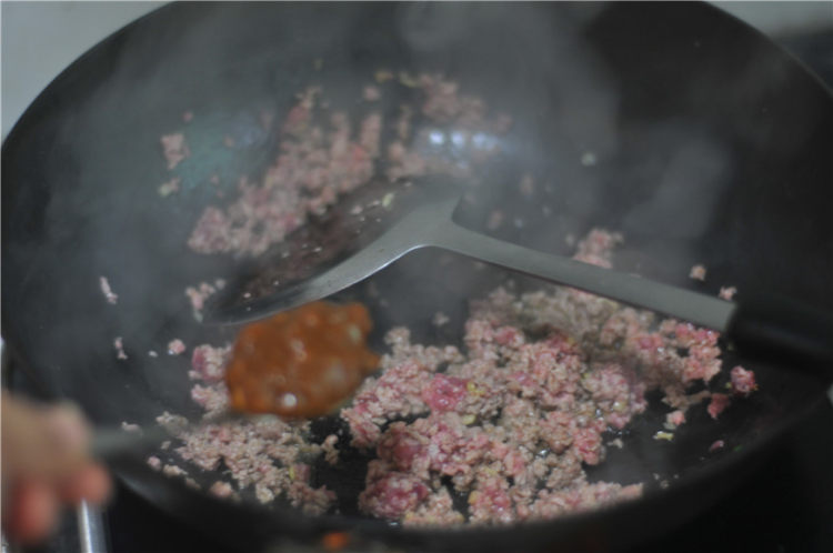 红薯粉版蚂蚁上树步骤4