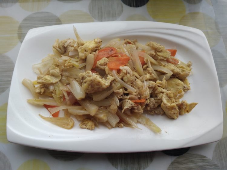 鹅蛋炒藠头步骤6