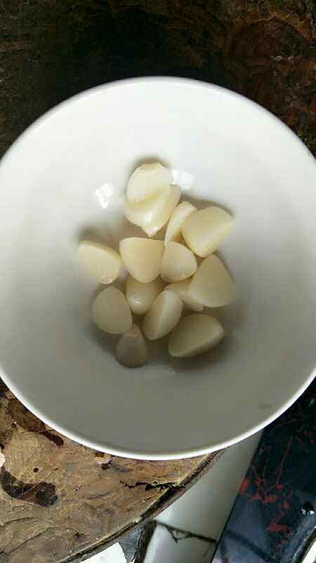 绿豆芽炒肉步骤4