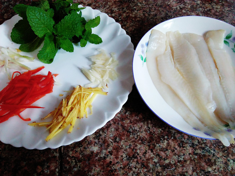 清蒸鲽鱼步骤1