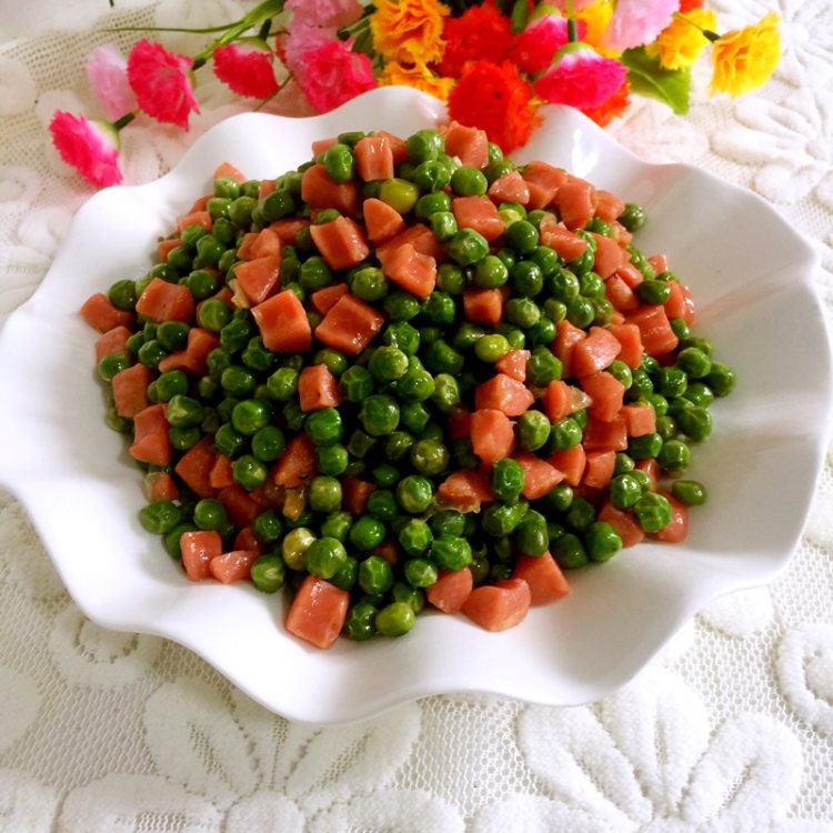 青豆炒烤肠步骤14