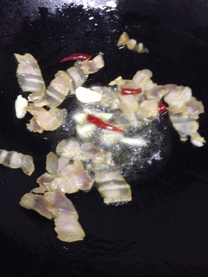 芹菜香干炒腊肉步骤5