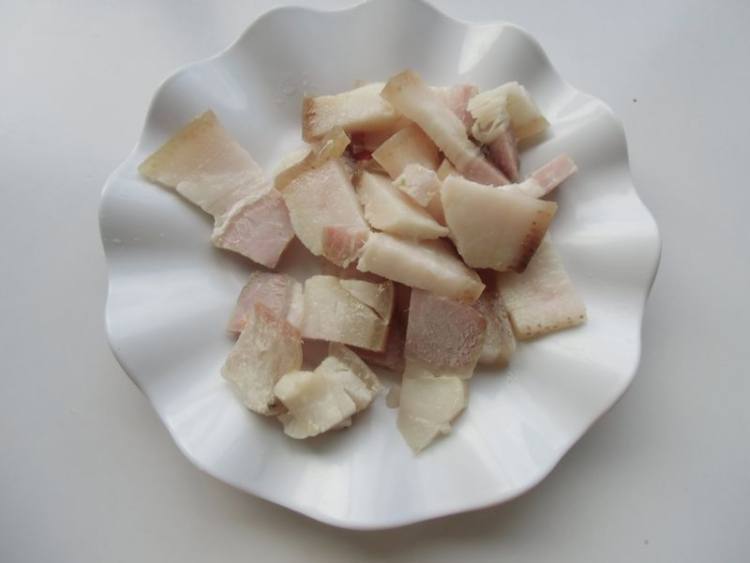 咸肉焖土豆步骤3