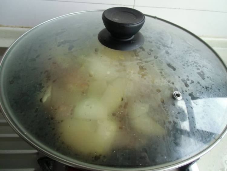 咸肉焖土豆步骤10