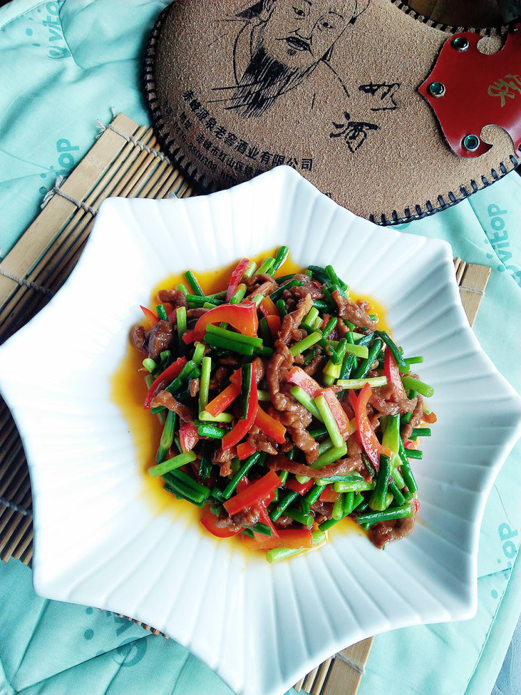 蒜薹炒肉步骤9