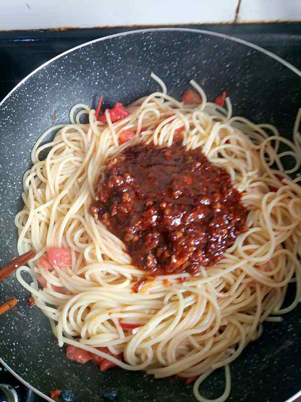 牛肉酱意面步骤10