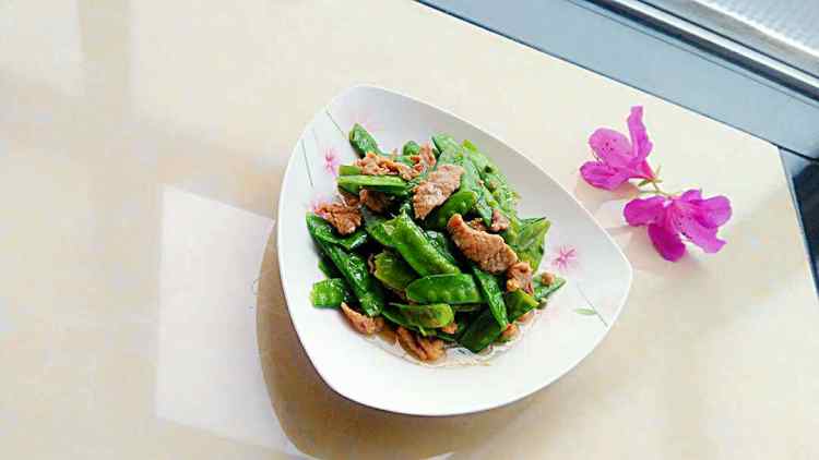 荷兰豆炒肉步骤9