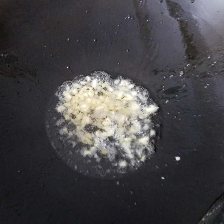 蒜蓉炒芥菜心步骤3