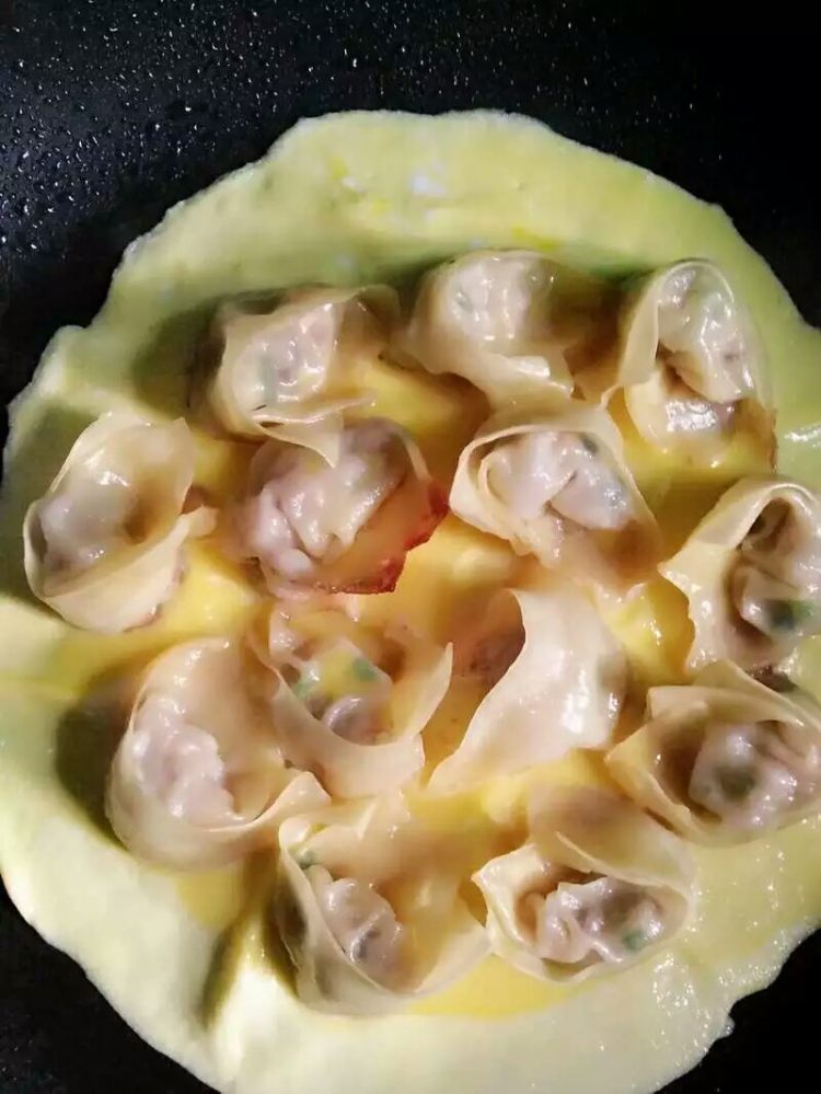 煎抄手步骤10