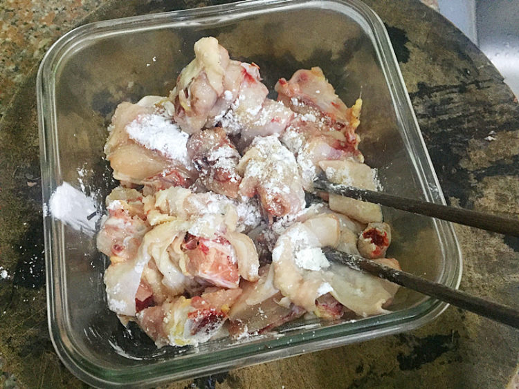 红薯蒸滑鸡步骤3