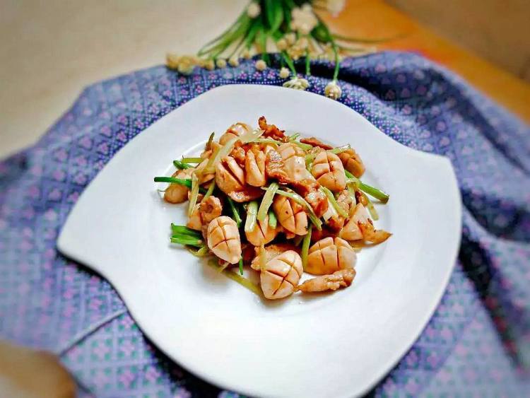 香芹小炒肉丸步骤6