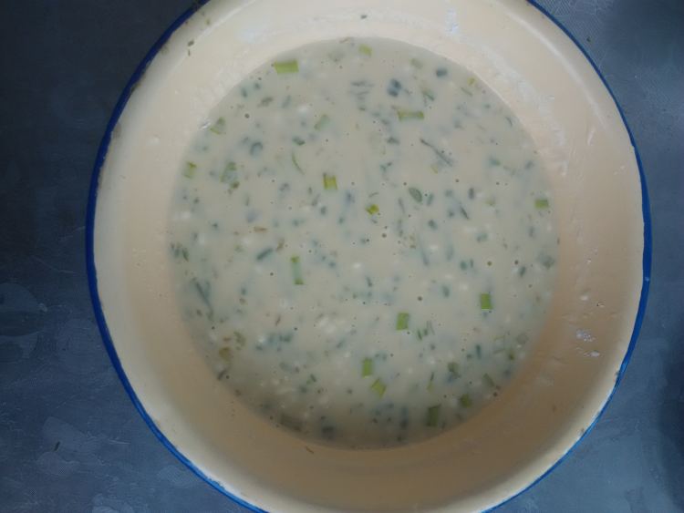 香椿芽鸡蛋饼步骤4